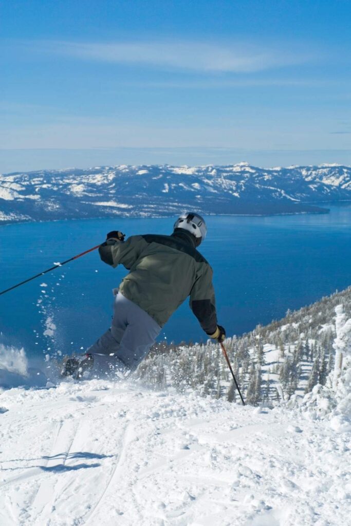 powder ski in Lake tahoe in winter